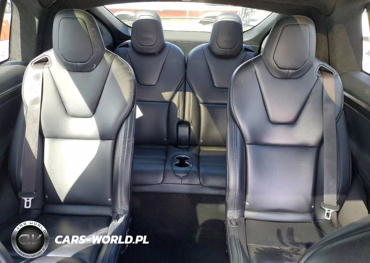 2017 Tesla Model X VIN:5YJXCBE4XHF062726 - 10