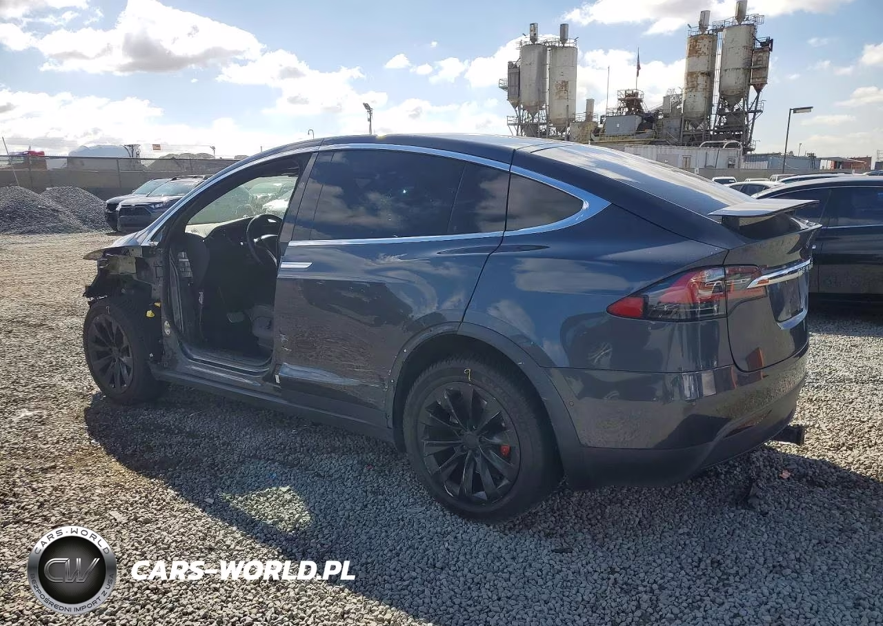 2017 Tesla Model X VIN:5YJXCBE4XHF062726 - 2