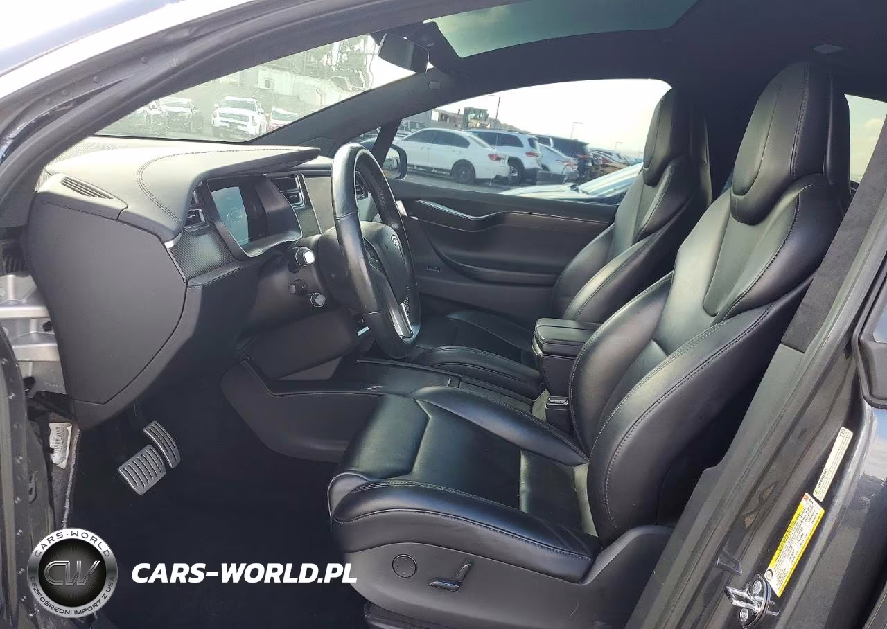2017 Tesla Model X VIN:5YJXCBE4XHF062726 - 7