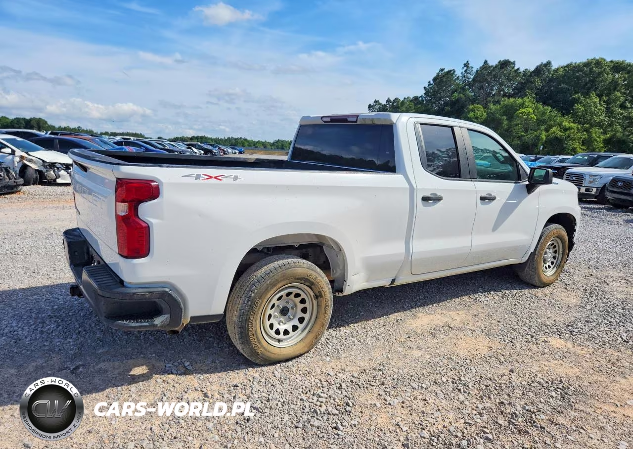 2021 Chevrolet Silverado K1500 VIN:1GCRYAEF3MZ323379 - 3