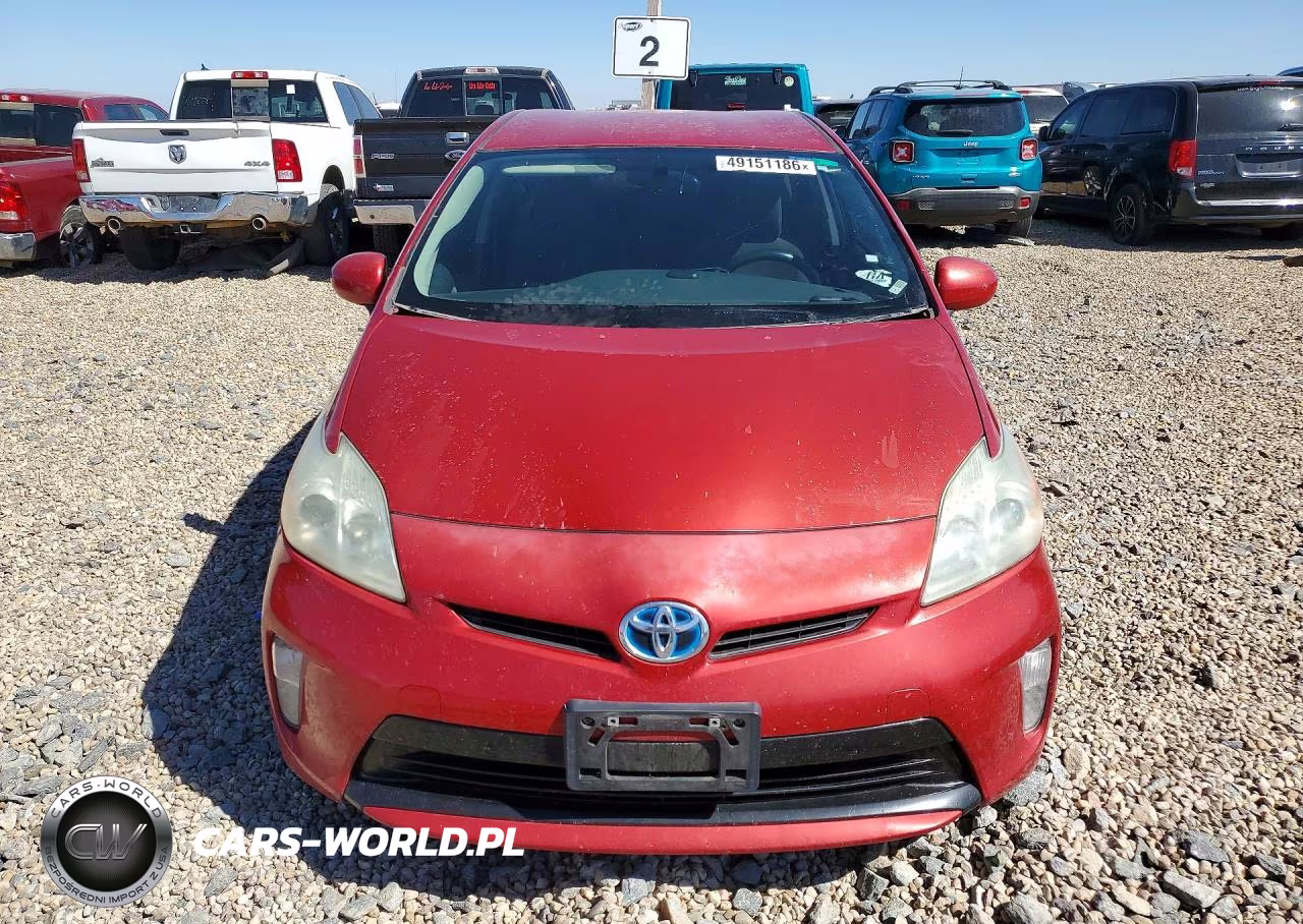 2013 Toyota Prius Two VIN:JTDKN3DU2D0337431 - 5