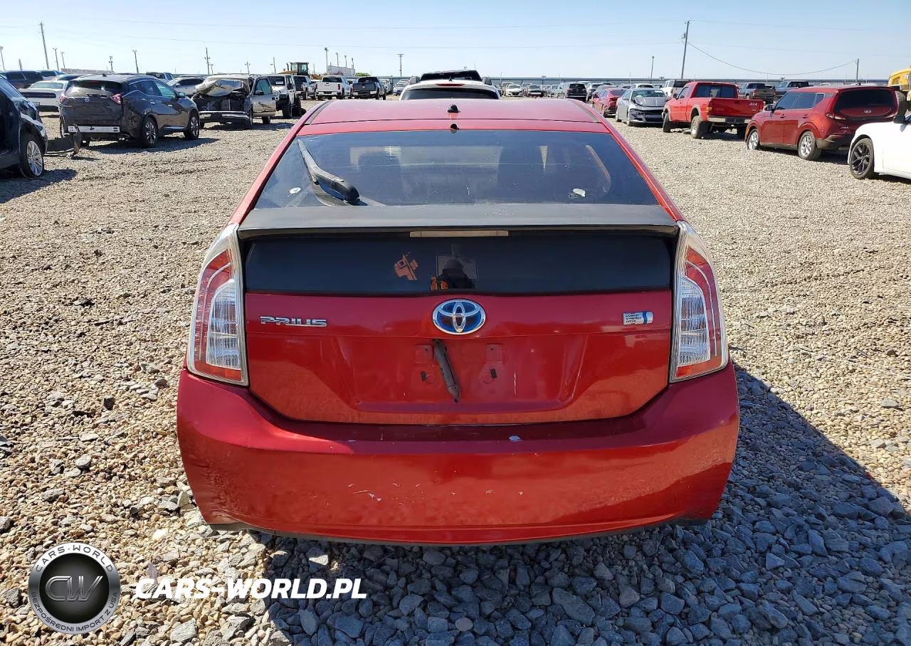 2013 Toyota Prius Two VIN:JTDKN3DU2D0337431 - 6