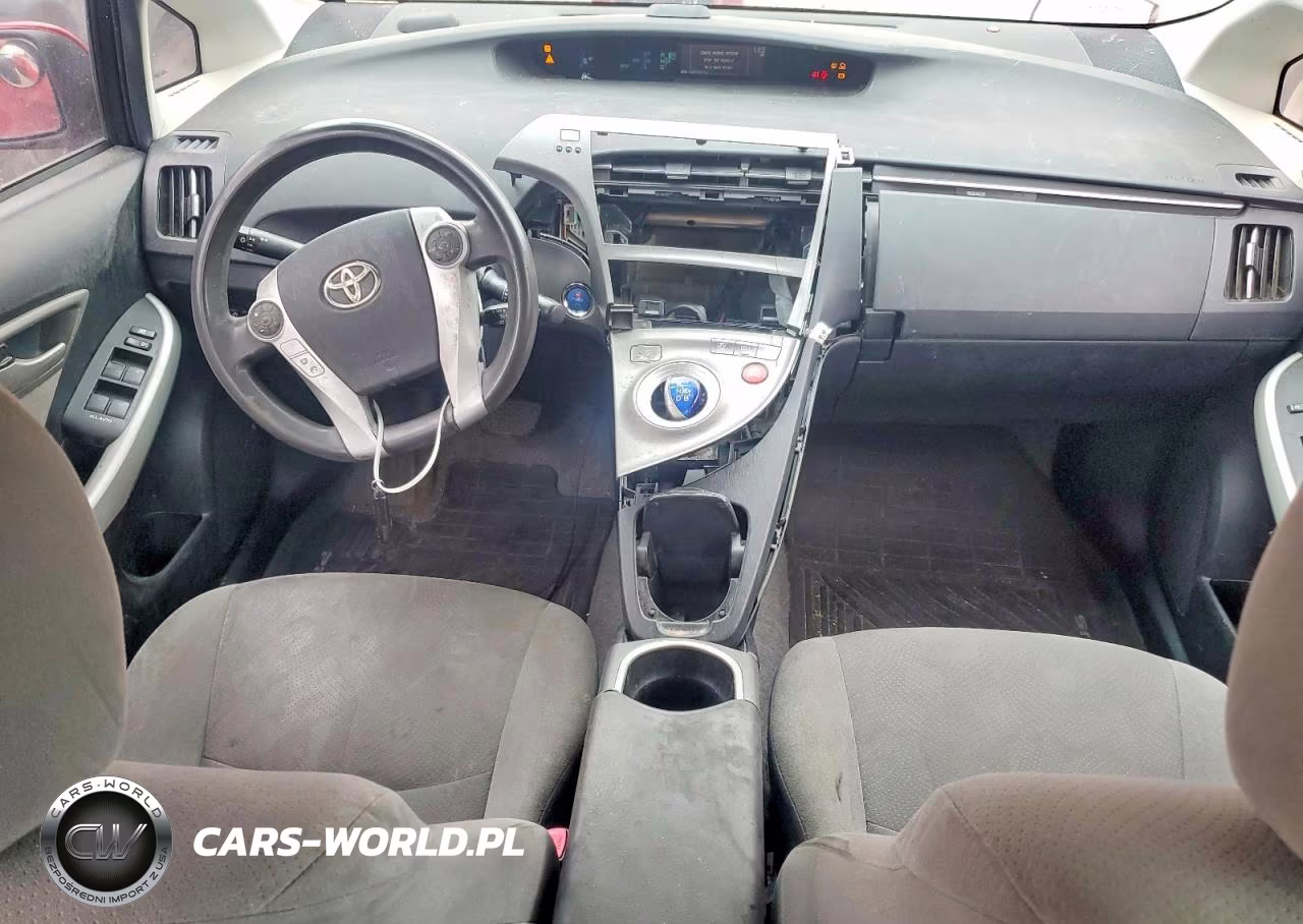 2013 Toyota Prius Two VIN:JTDKN3DU2D0337431 - 8