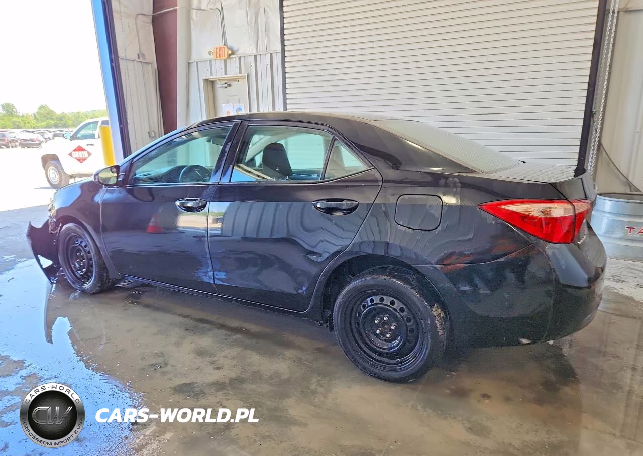 2018 Toyota Corolla Le VIN:5YFBURHE3JP855798 - 2