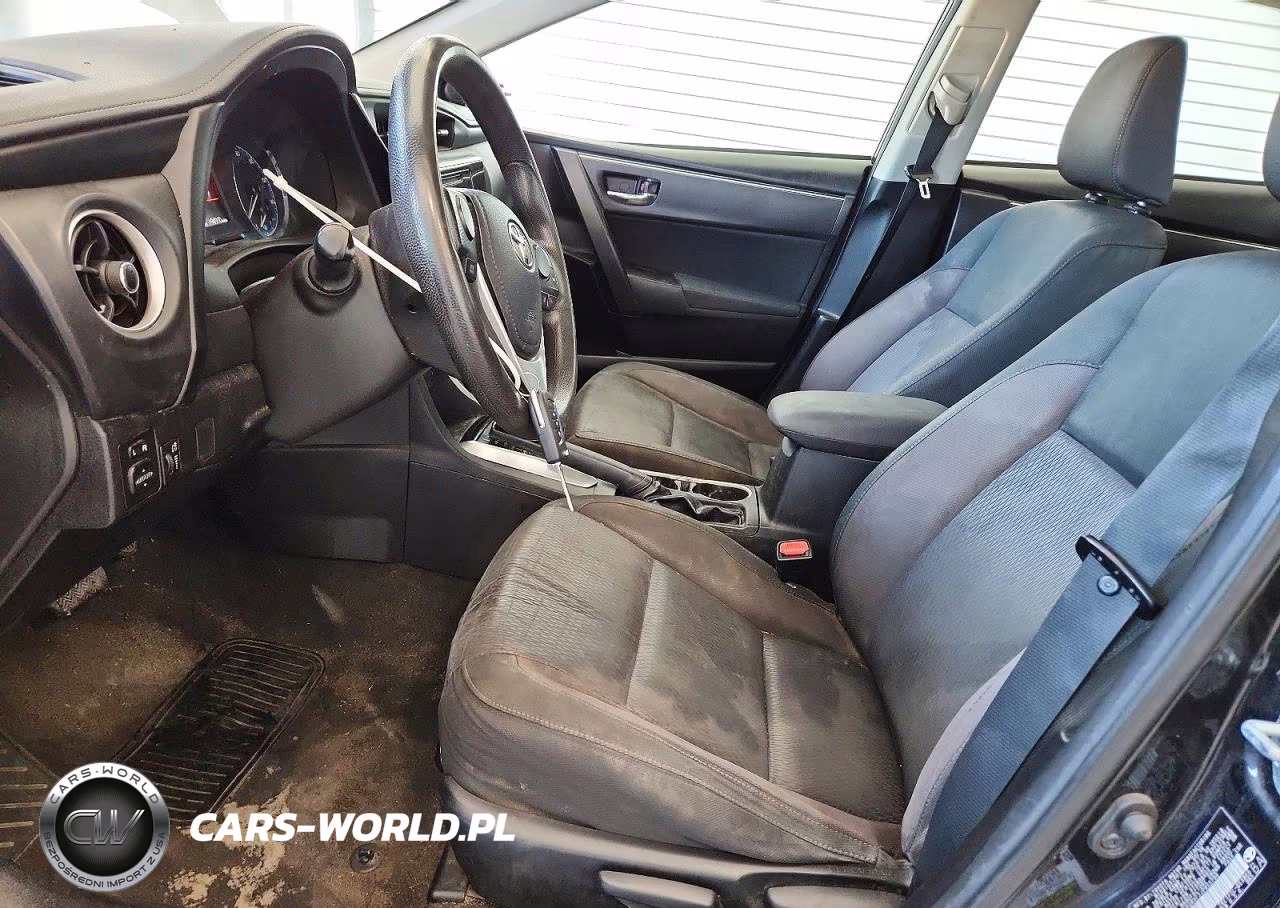 2018 Toyota Corolla Le VIN:5YFBURHE3JP855798 - 7
