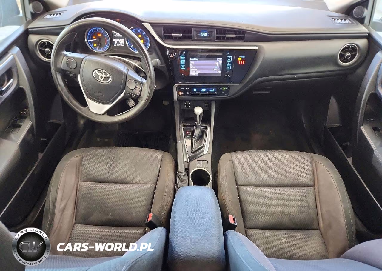 2018 Toyota Corolla Le VIN:5YFBURHE3JP855798 - 8
