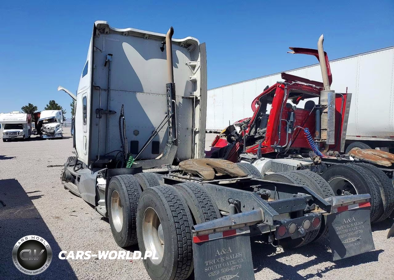 2019 Kenworth T680 Semi Truck VIN:1XKYD49X8KJ261652 - 3