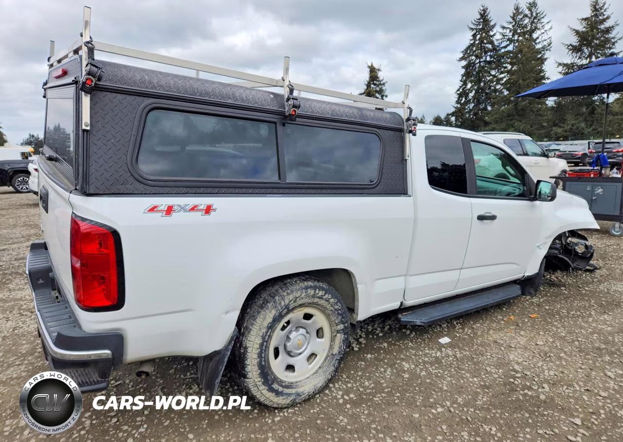 2020 Chevrolet Colorado VIN:1GCHTBEAXL1195787 - 3