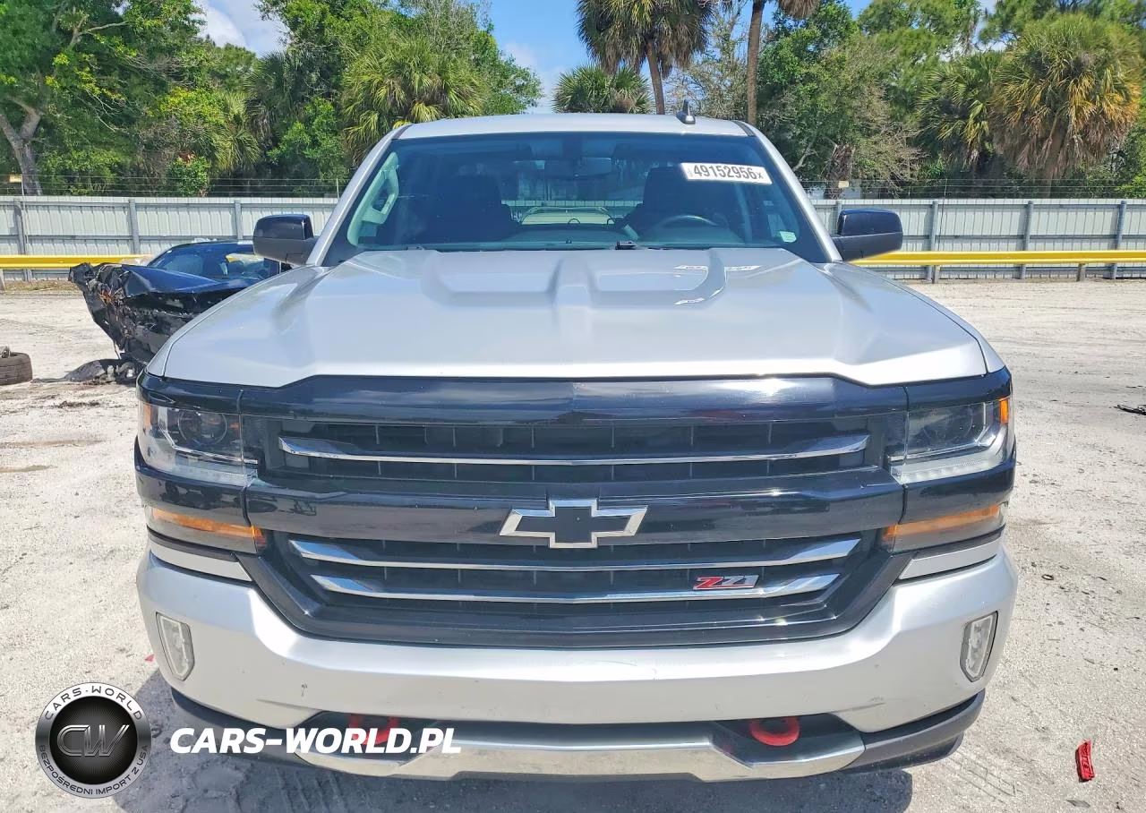 2018 Chevrolet Silverado K1500 Lt VIN:1GCVKREC6JZ127064 - 5