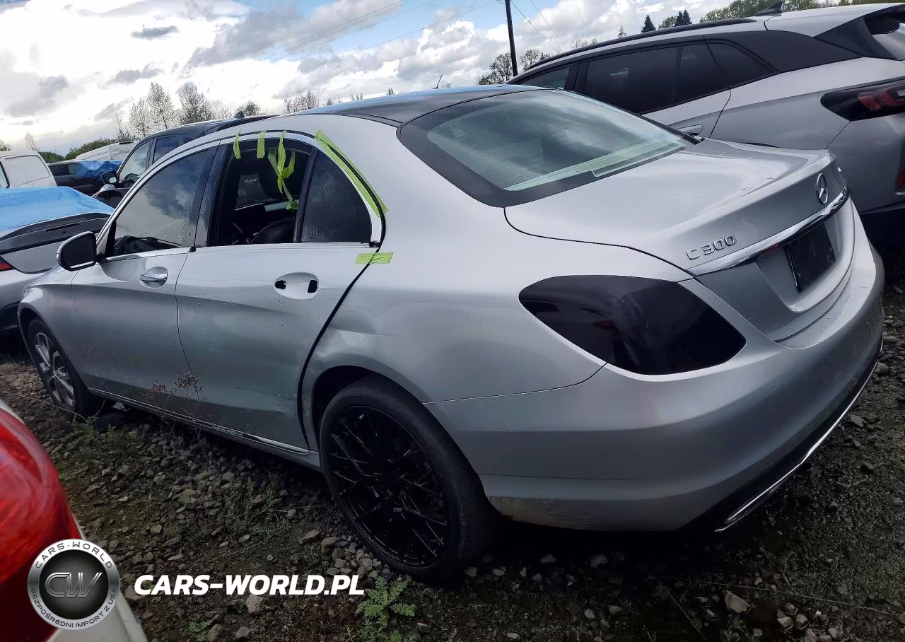 2017 Mercedes-Benz C 300 4Matic VIN:55SWF4KBXHU187922 - 2