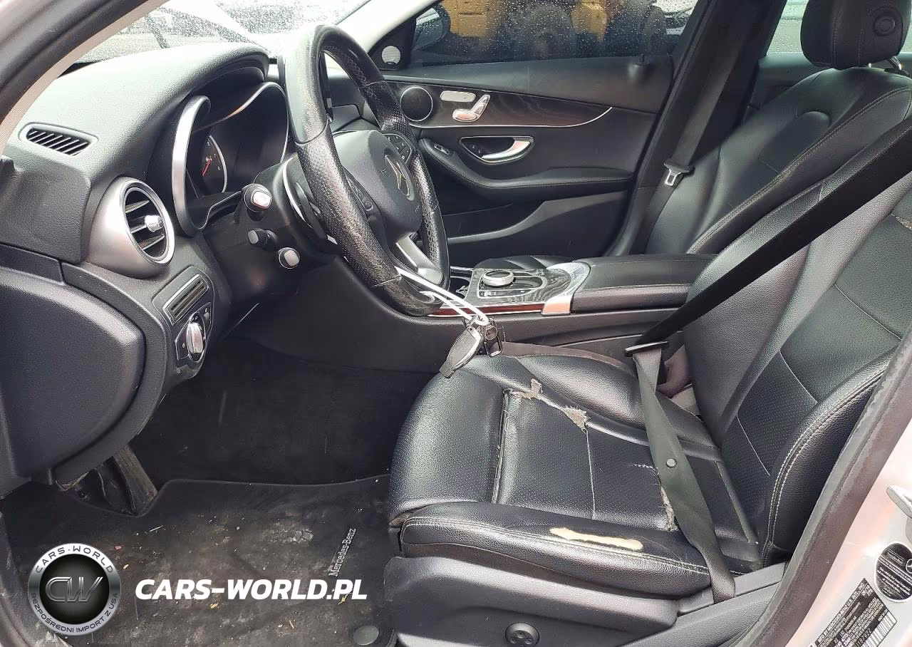 2017 Mercedes-Benz C 300 4Matic VIN:55SWF4KBXHU187922 - 7