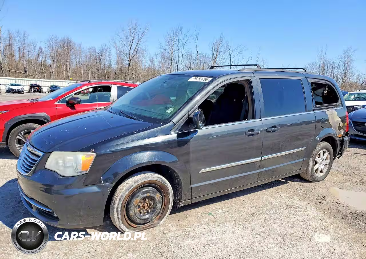 2011 Chrysler Town & Country Touring