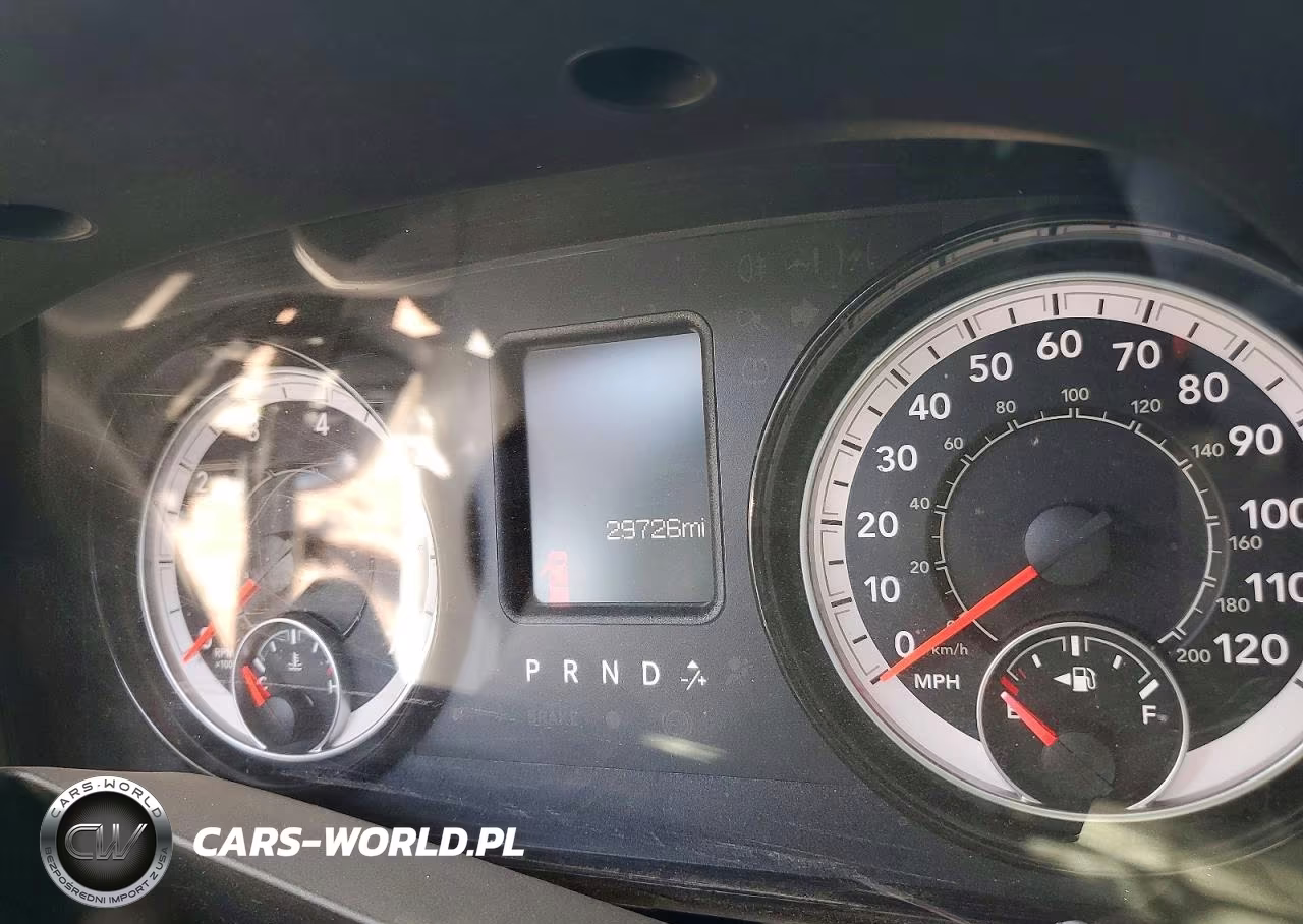 2022 Ram 1500 Tradesman VIN:3C6JR6DG0NG233701 - 9