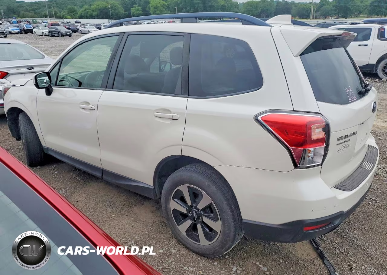 2018 Subaru Forester 2.5I Premium VIN:JF2SJAGC6JH473577 - 2