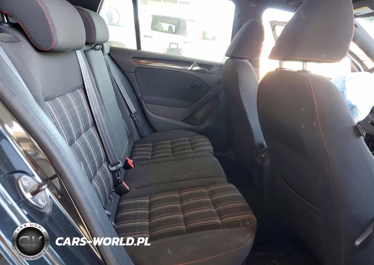 2010 Volkswagen Gti VIN:WVWHD7AJ7AW395672 - 10