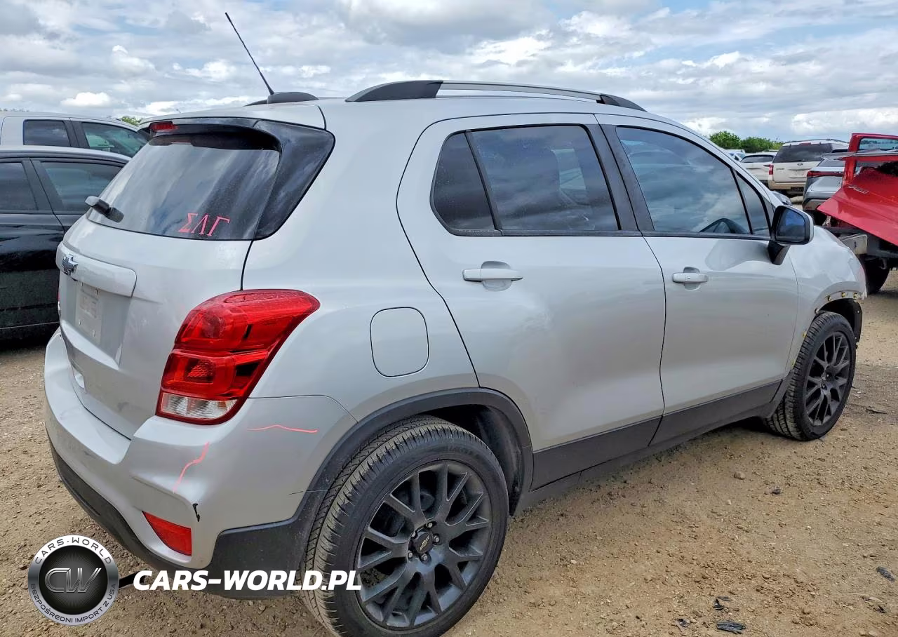 2021 Chevrolet Trax 1Lt VIN:KL7CJLSB2MB336492 - 3
