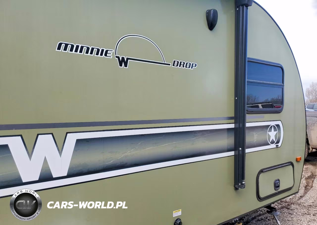 2018 Winnebago Mini Drop Camper VIN:54CTW1G13J3039620 - 5