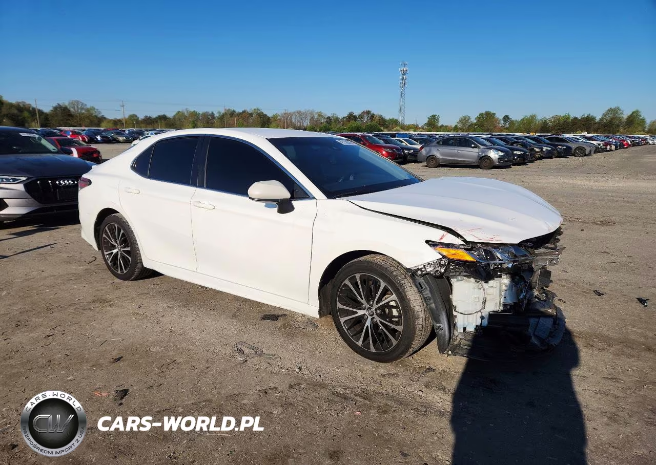 2018 Toyota Camry Se VIN:4T1B11HK2JU108160 - 4