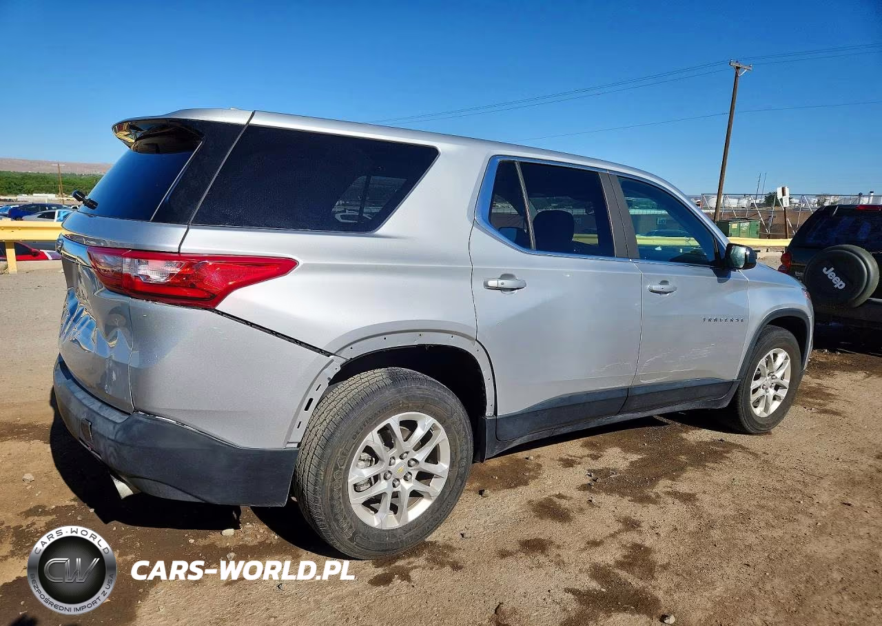 2019 Chevrolet Traverse Ls VIN:1GNERFKW4KJ229995 - 3