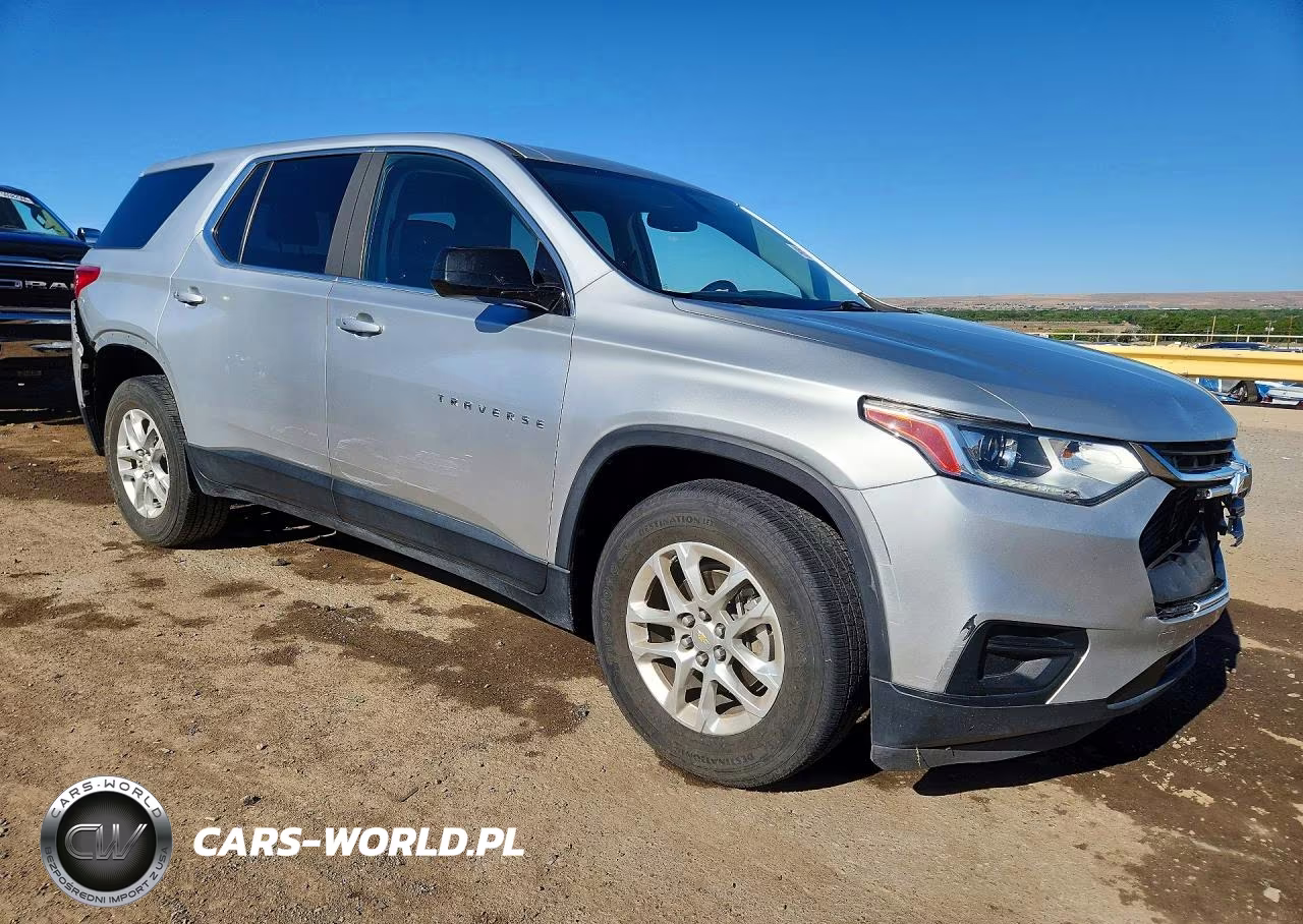 2019 Chevrolet Traverse Ls VIN:1GNERFKW4KJ229995 - 4