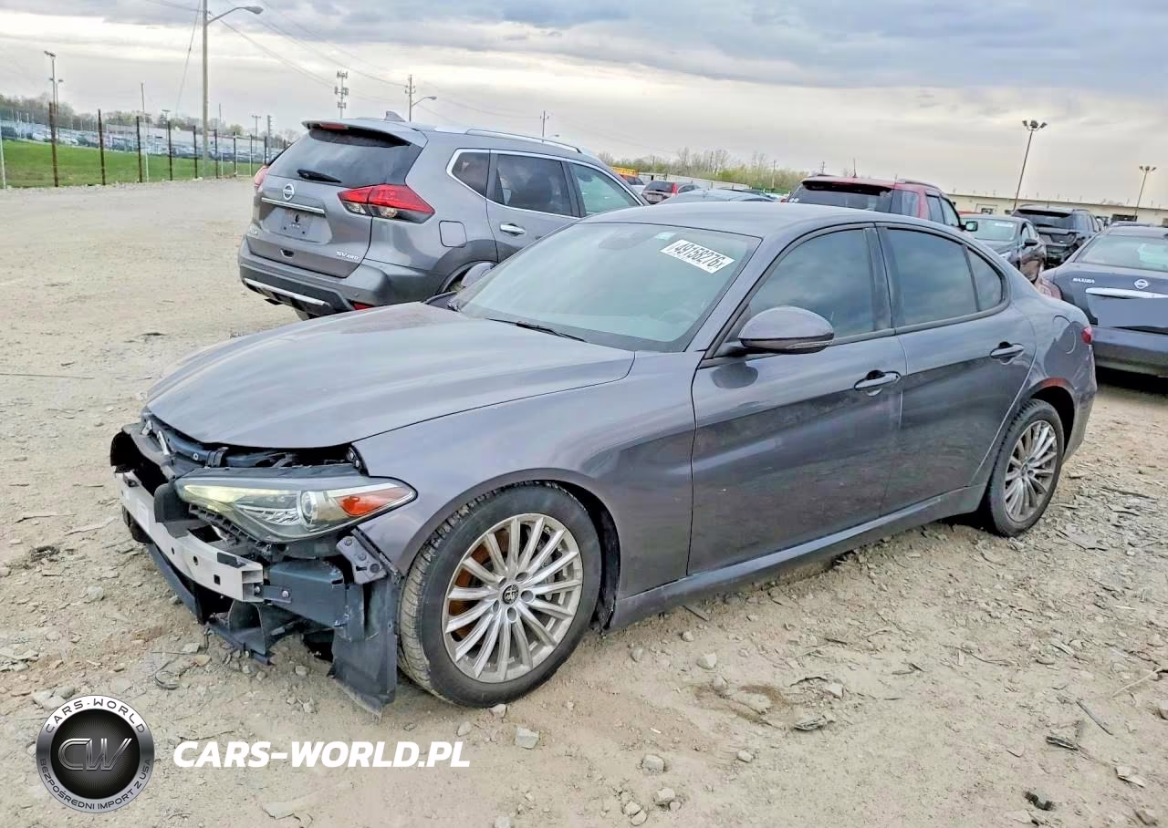 2022 Alfa Romeo Giulia VIN:ZARFAMAN0N7656373 - 1