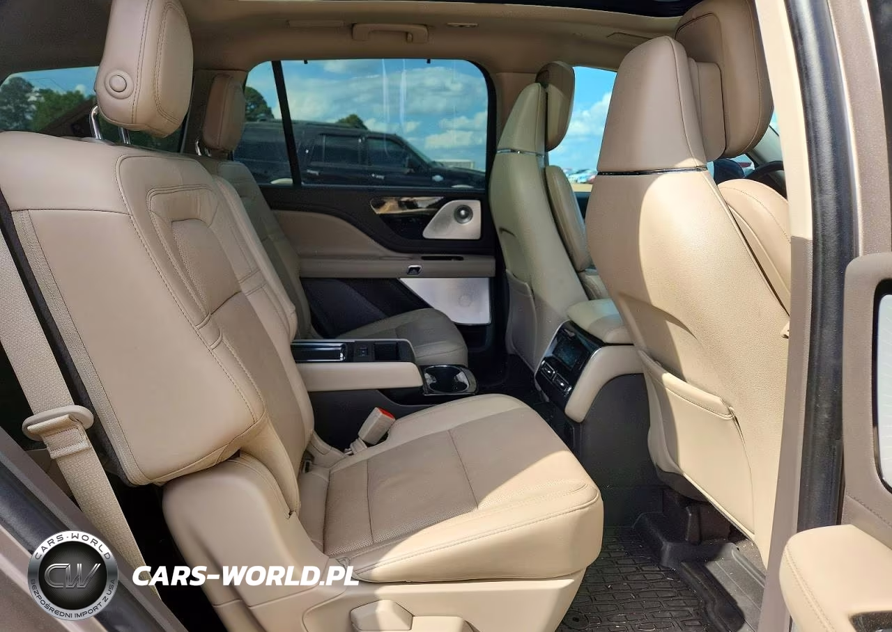 2020 Lincoln Aviator Reserve VIN:5LM5J7XCXLGL17462 - 11