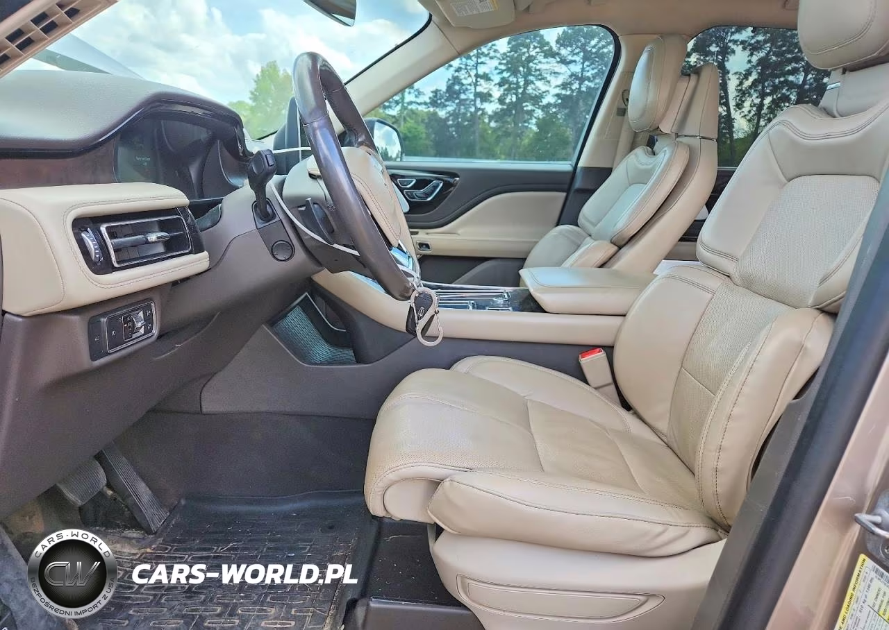 2020 Lincoln Aviator Reserve VIN:5LM5J7XCXLGL17462 - 7