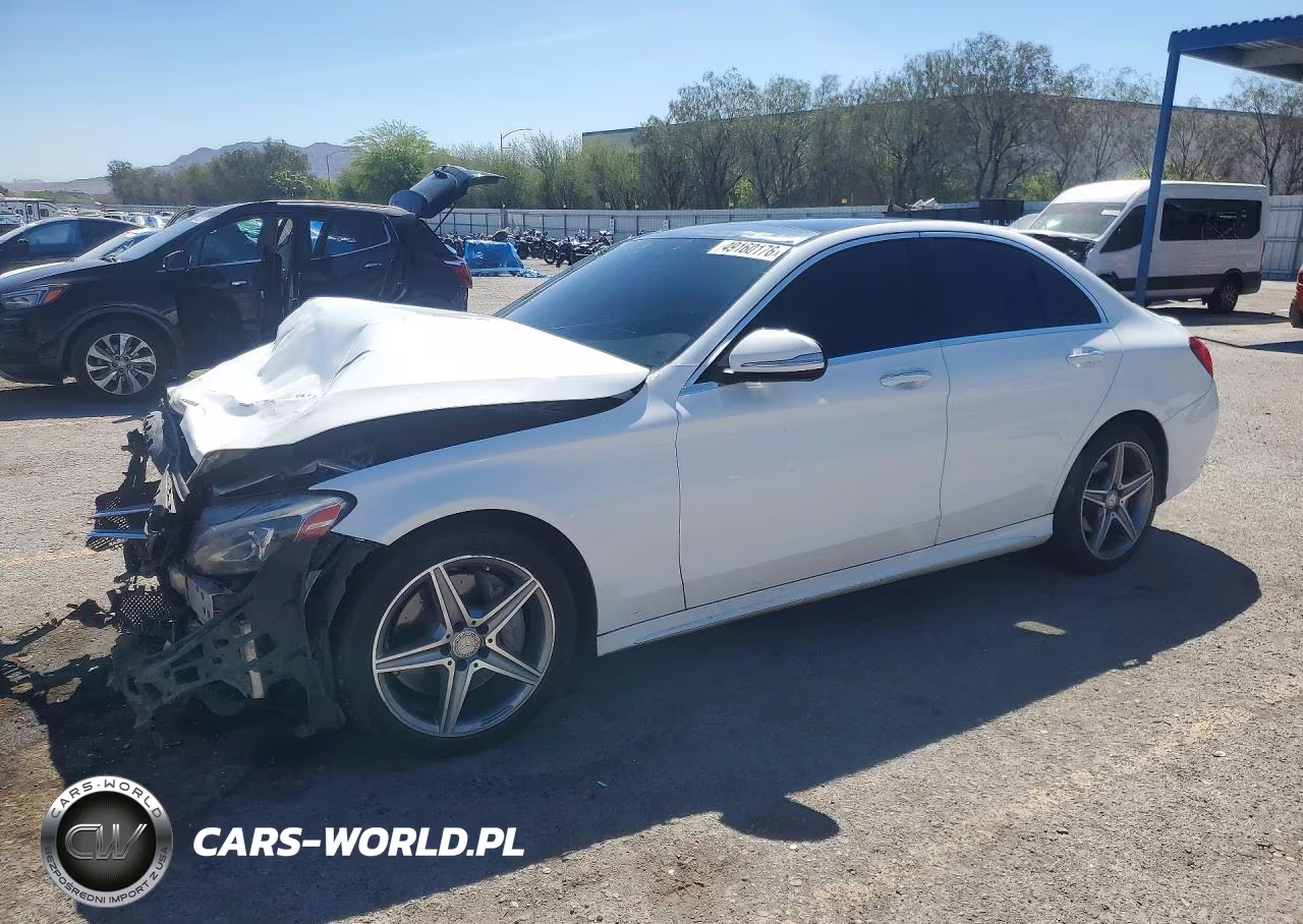 2015 Mercedes-Benz C 300 4Matic – zdjęcie 1 z 12