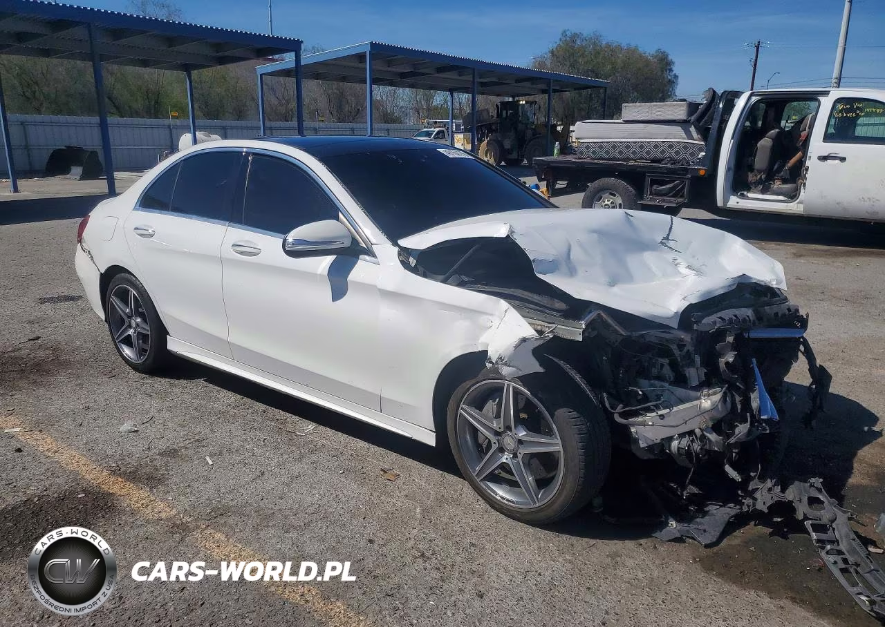 2015 Mercedes-Benz C 300 4Matic VIN:55SWF4KB8FU083166 - 4