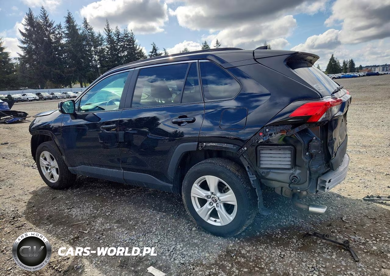 2021 Toyota Rav4 Xle VIN:2T3P1RFV7MC251135 - 2