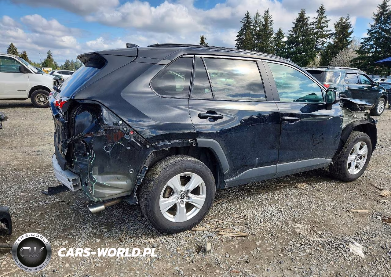 2021 Toyota Rav4 Xle VIN:2T3P1RFV7MC251135 - 3