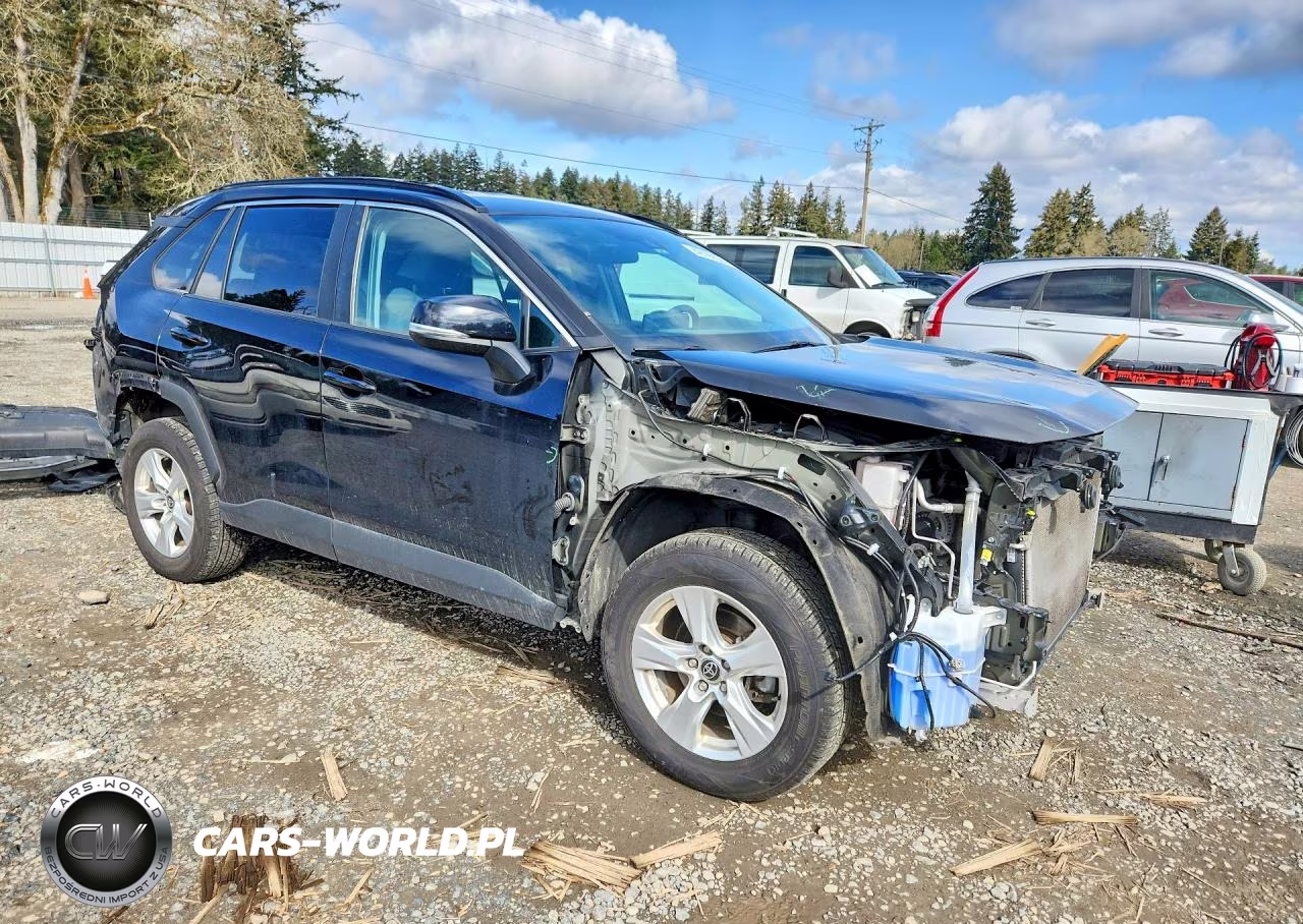 2021 Toyota Rav4 Xle VIN:2T3P1RFV7MC251135 - 4