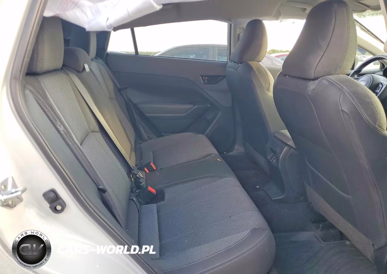 2024 Subaru Crosstrek Premium VIN:JF2GUADC1R8896970 - 10