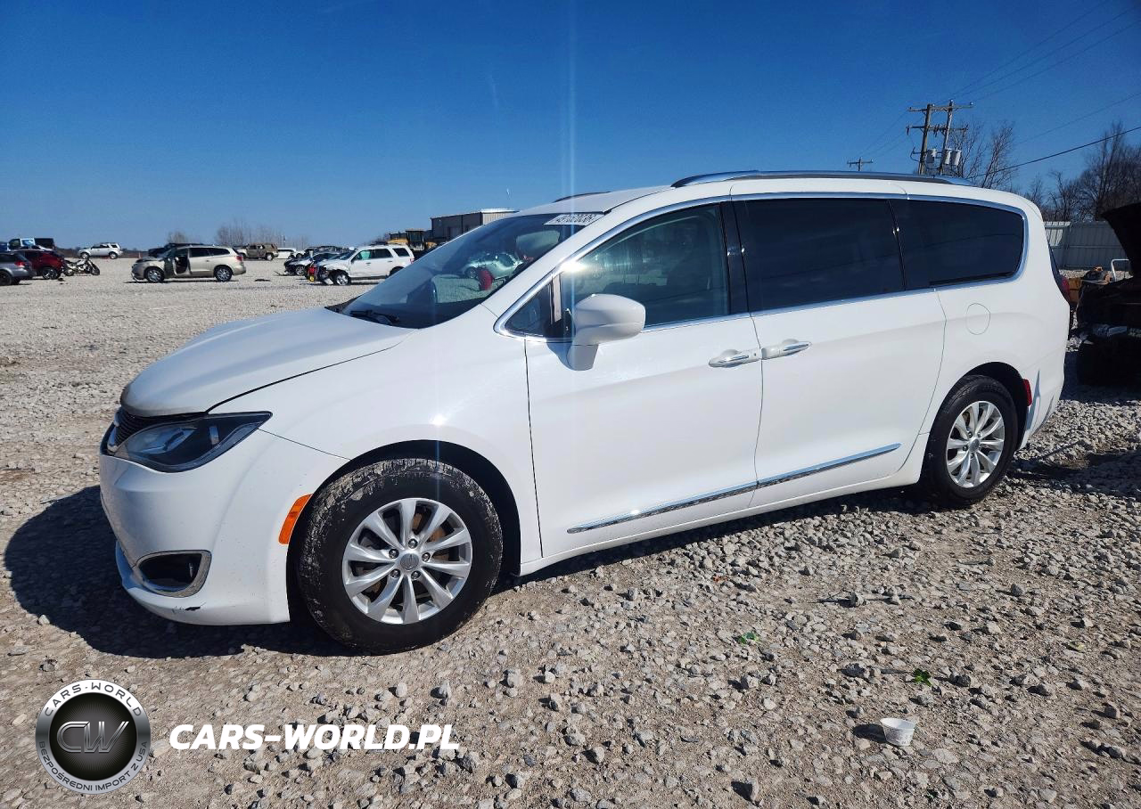 2019 Chrysler Pacifica Touring L