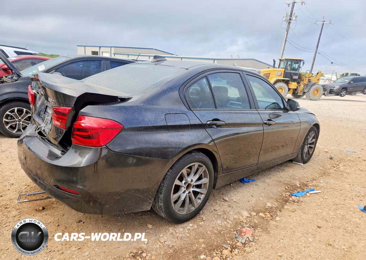2017 BMW 320 I VIN:WBA8E1G32HNU15858 - 3
