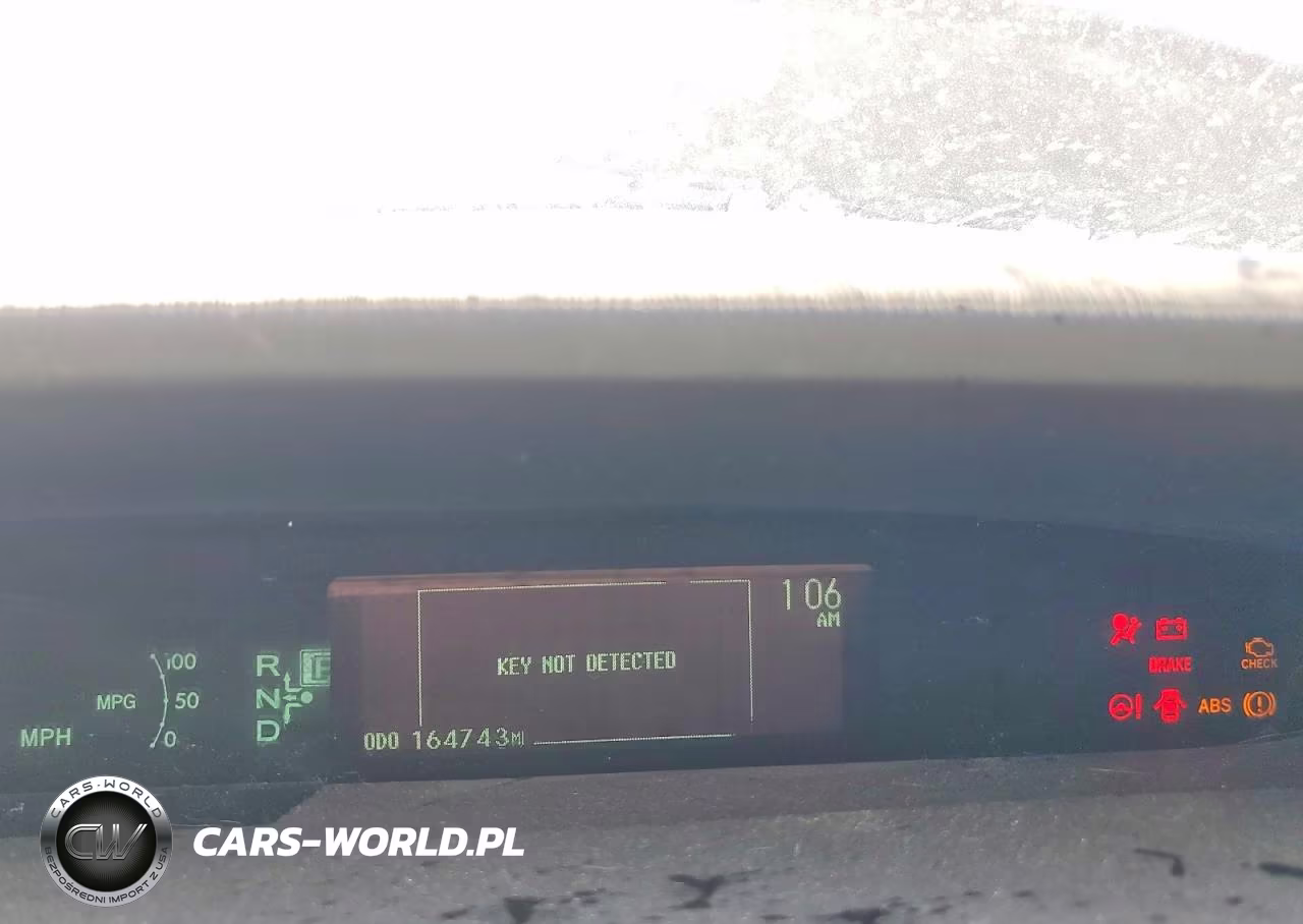 2015 Toyota Prius Two VIN:JTDKN3DU9F0479245 - 9