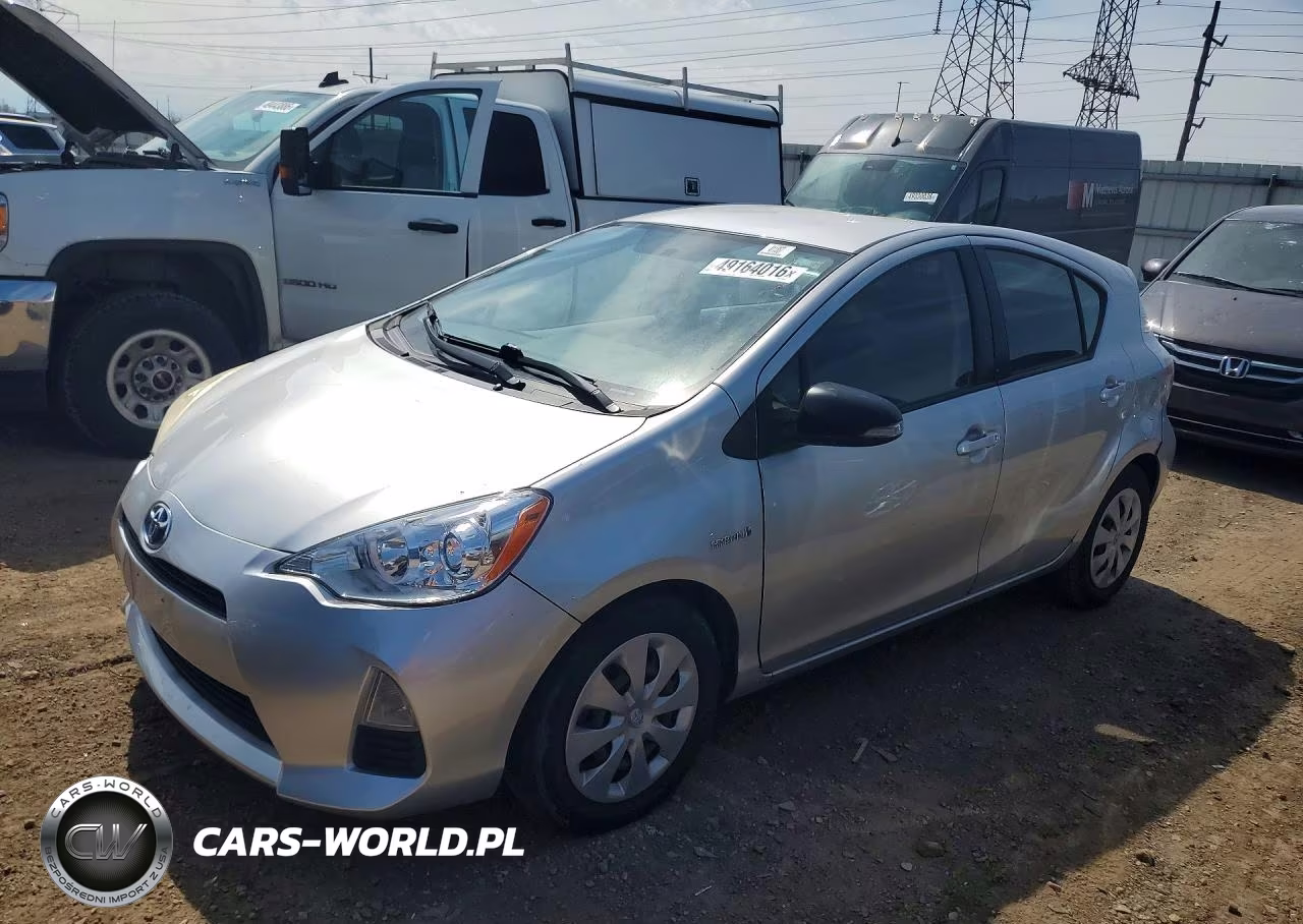 2013 Toyota Prius C Two