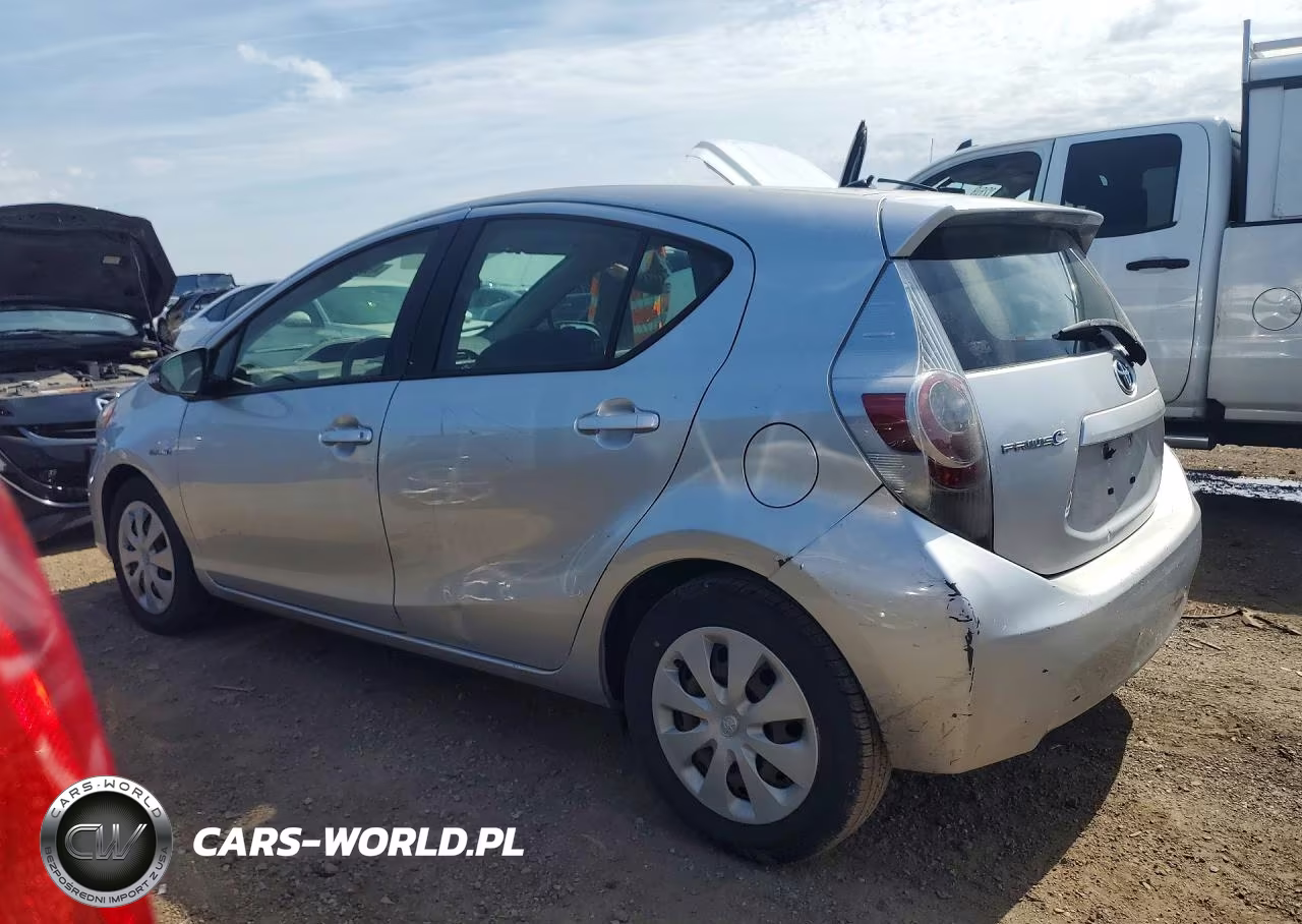 2013 Toyota Prius C Two VIN:JTDKDTB31D1550524 - 2