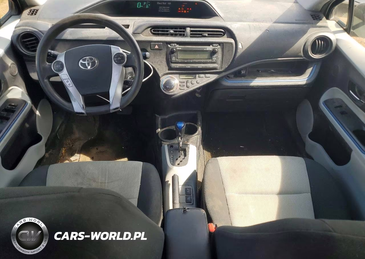 2013 Toyota Prius C Two VIN:JTDKDTB31D1550524 - 8