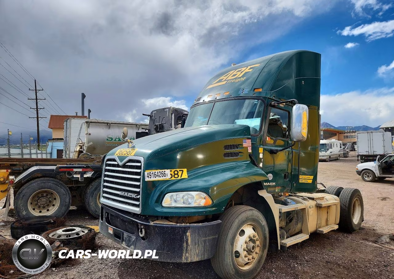 2017 Mack Cxu612 Semi Truck VIN:1M1AW01X9HM009895 - 2