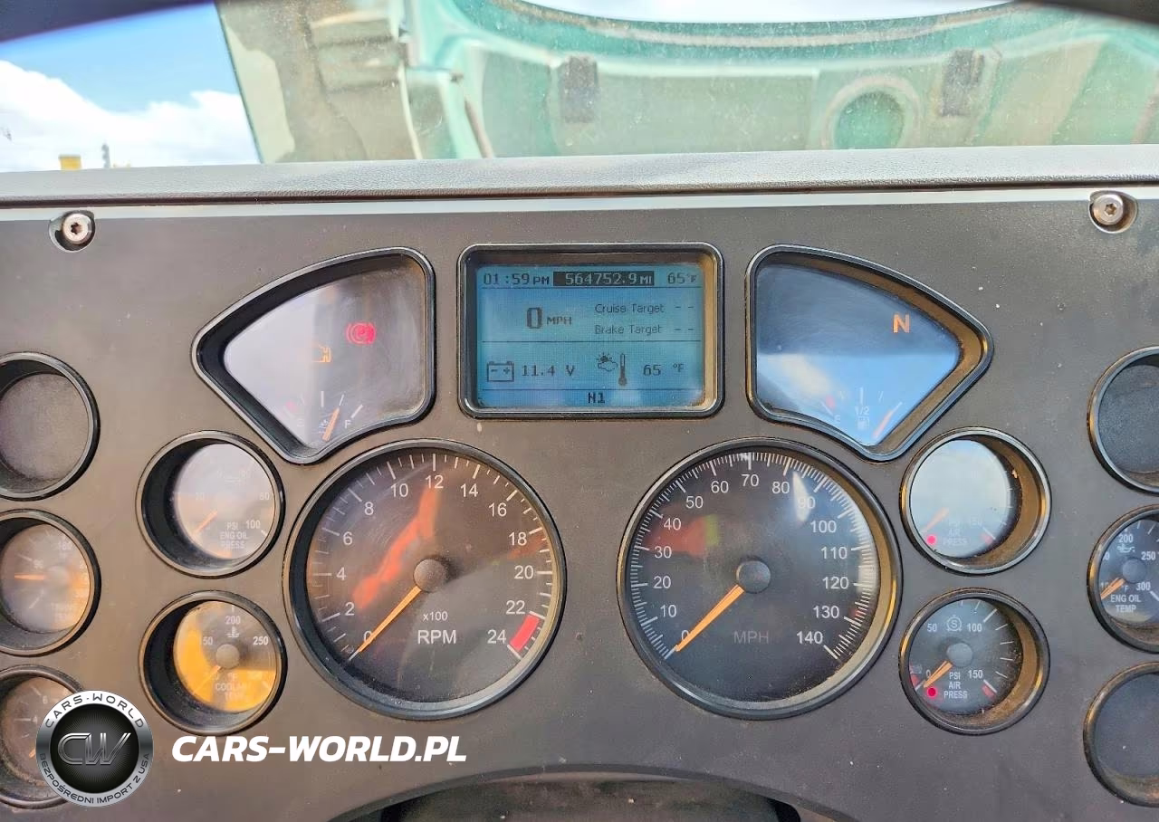 2017 Mack Cxu612 Semi Truck VIN:1M1AW01X9HM009895 - 8