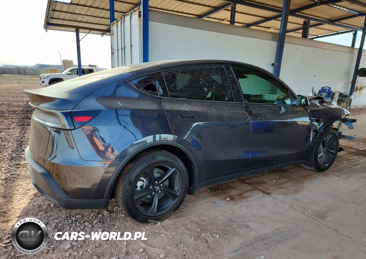 2026 Tesla Model Y VIN:7SAYGDED6TF586827 - 3