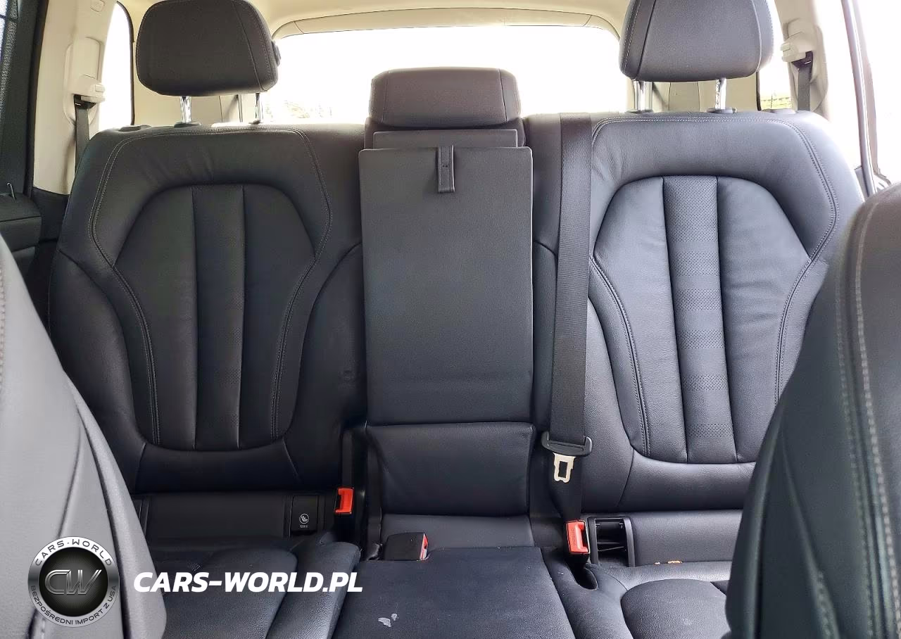2019 BMW X7 xDrive40I VIN:5UXCW2C58KL083840 - 10