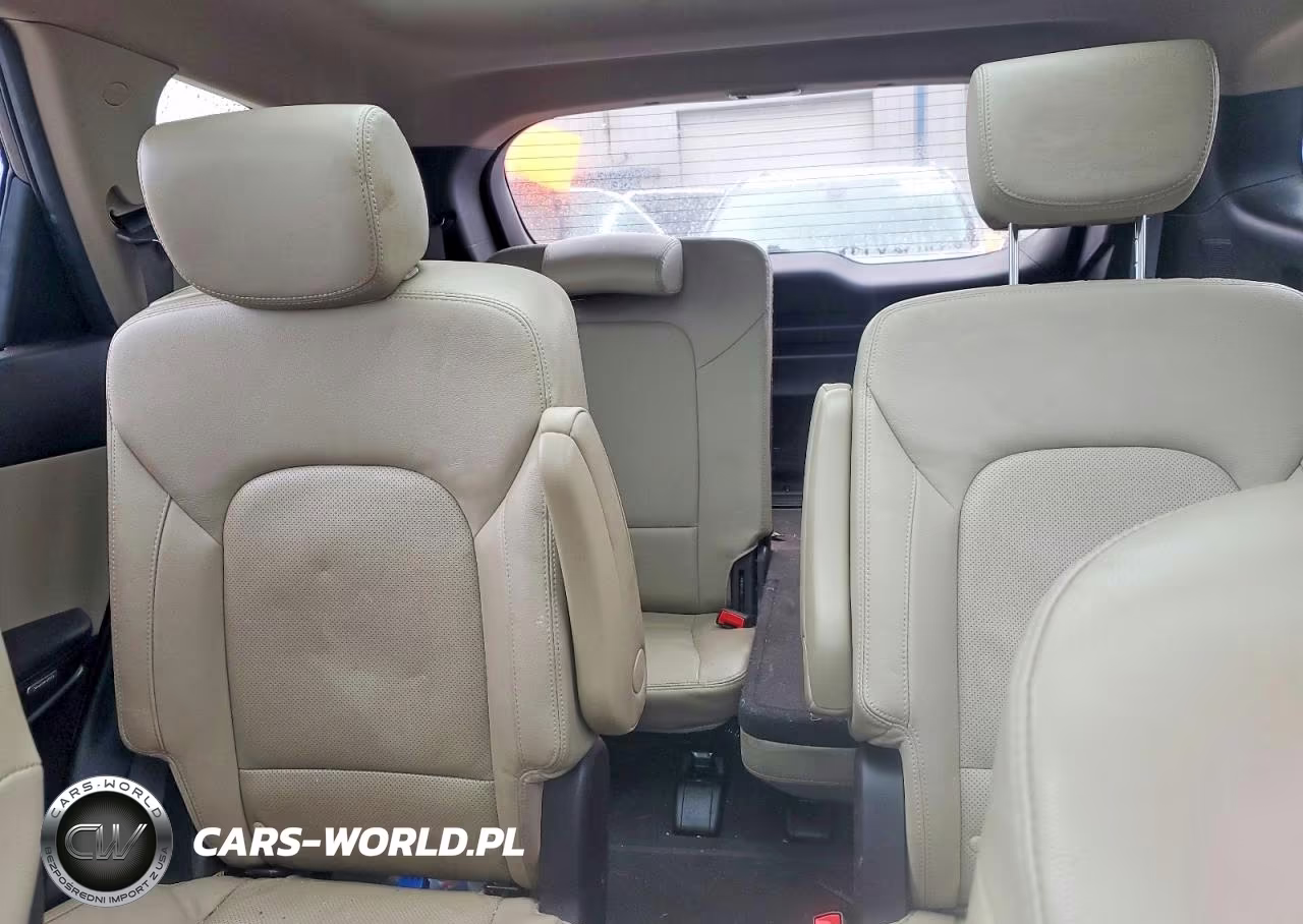 2017 Hyundai Santa Fe Limited Ultimate VIN:KM8SRDHFXHU240221 - 10