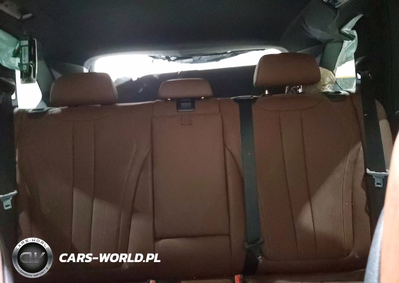 2018 BMW X5 xDrive35I VIN:5UXKR0C54J0X86374 - 10
