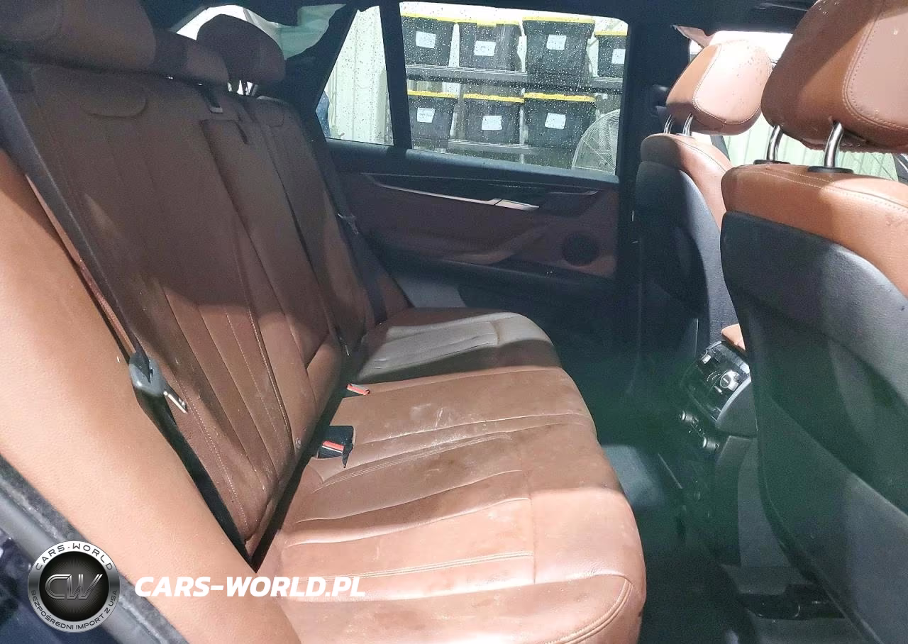 2018 BMW X5 xDrive35I VIN:5UXKR0C54J0X86374 - 11