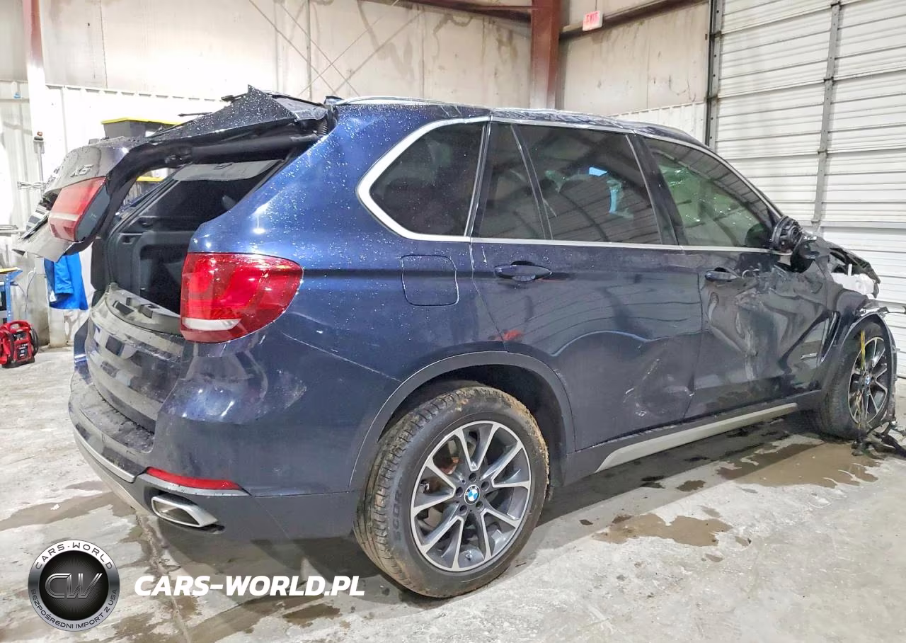 2018 BMW X5 xDrive35I VIN:5UXKR0C54J0X86374 - 3