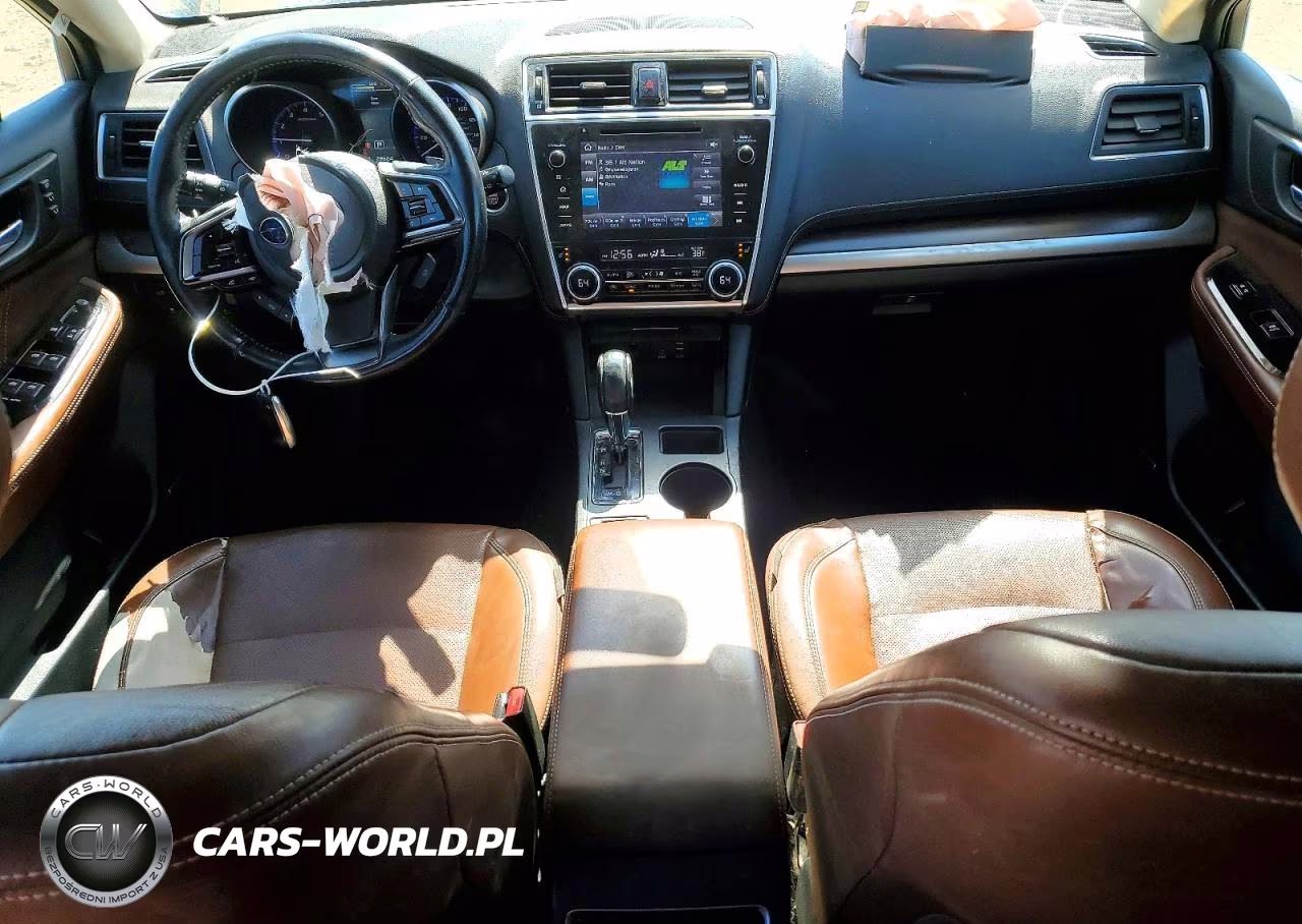 2018 Subaru Outback Touring VIN:4S4BSETC6J3294053 - 8