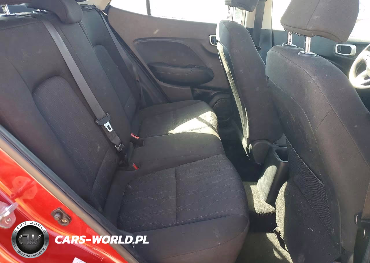 2021 Hyundai Venue Se VIN:KMHRB8A37MU067293 - 11
