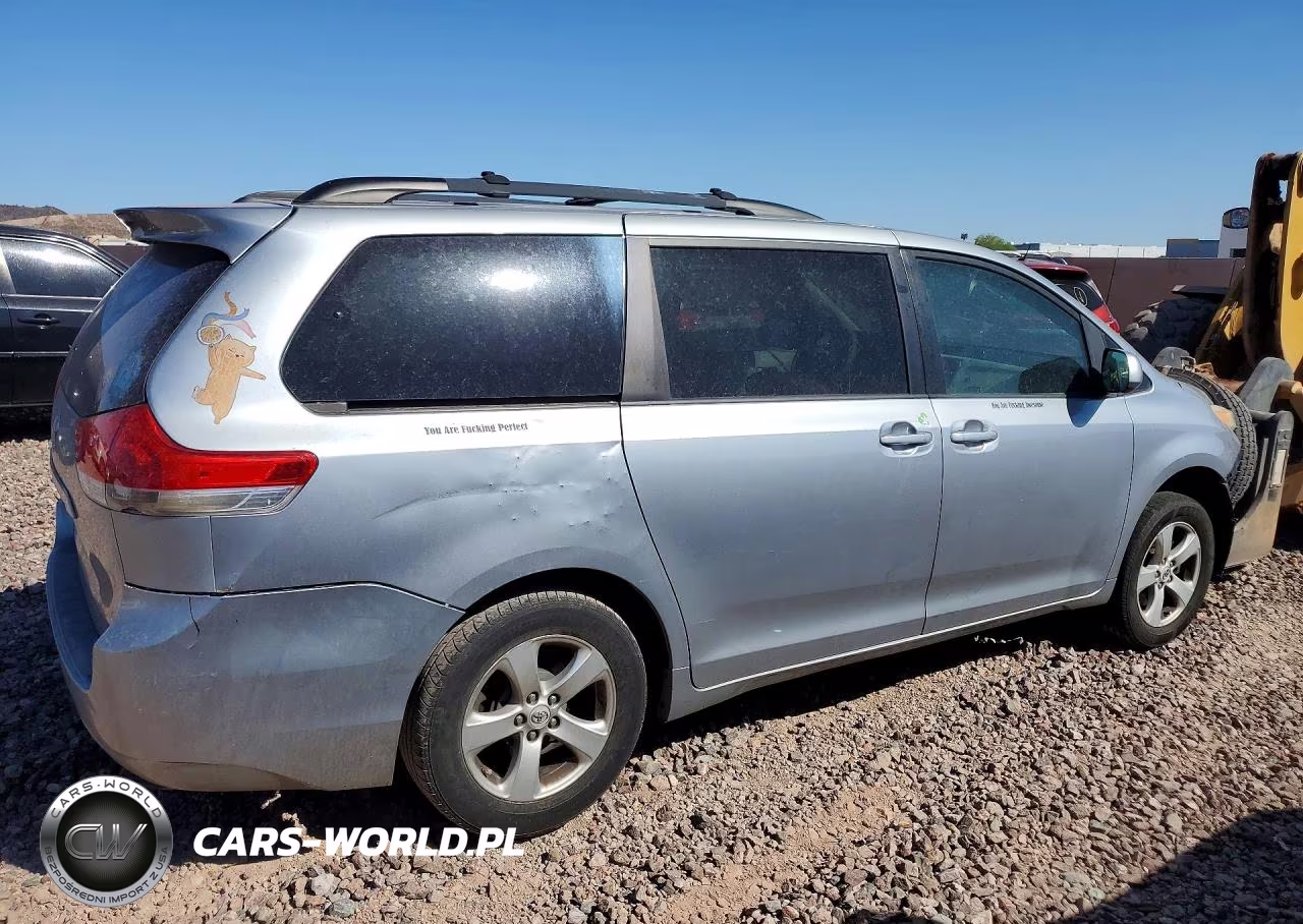 2011 Toyota Sienna Le 8-Passenger VIN:5TDKK3DC7BS112318 - 3